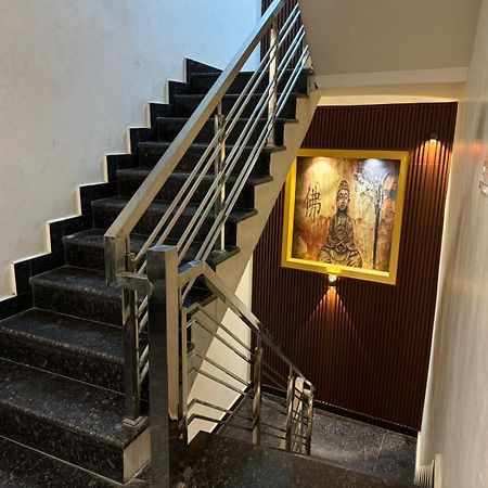 Hotel Pearl Inn Rudrapur Екстериор снимка