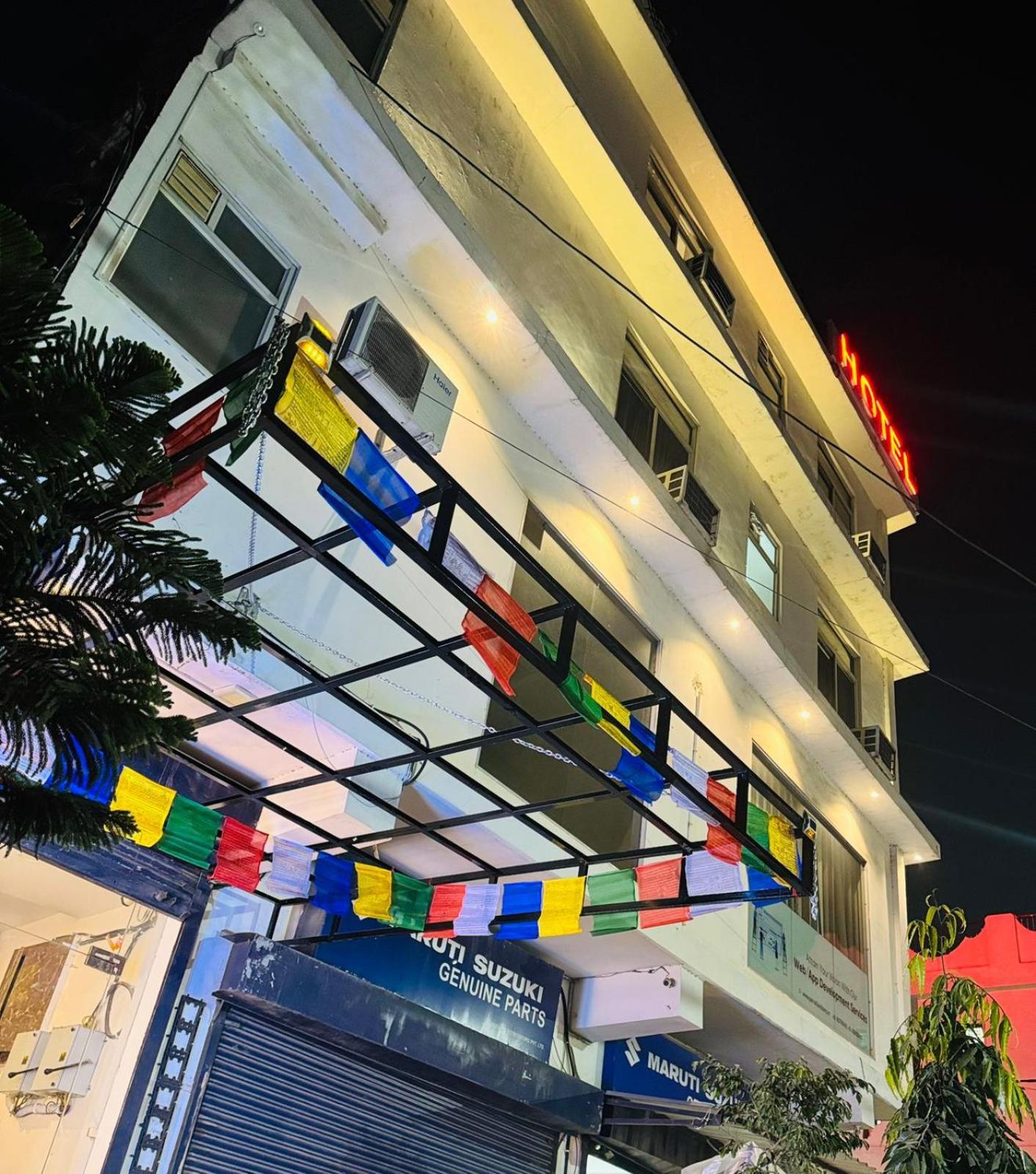Hotel Pearl Inn Rudrapur Екстериор снимка